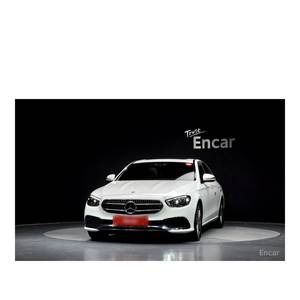 Mercedes-Benz Clase E E350 4MATIC Avantgarde 2022, 36,759 km, Caja de Cambios Automática, Asientos de Cuero, Volante a la Izquierda, Cámara Trasera - Product Image 3