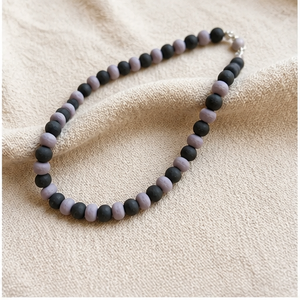 Modern KOTTRAVAI Stone Beaded Necklace <b>Polished</b> <b>Black</b> and Lavender Color Alternating Design From Tamil Nadu - Product Image 3