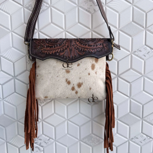 กระเป๋าหนังสลิงลายตะวันตก ตกแต่งด้วยมีดแกะสลัก แต่งพู่หนังสไตล์ยิปซี วินเทจ โบโฮ ทำมือ ขนสัตว์แท้ ใช้ได้หลากหลาย - Product Image 1