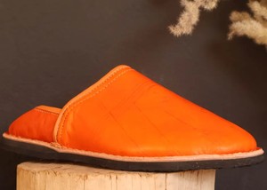 Babouches marocaines orange, pantoufles en cuir faites à la main, chaussures orange vif, chaussures traditionnelles marocaines - Product Image 2