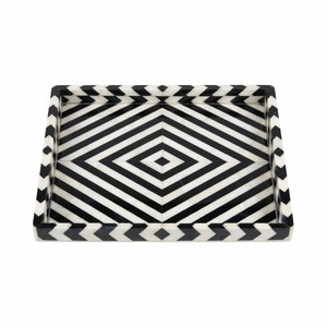 Plateau de service rectangulaire géométrique noir et blanc en os incrusté, fait main, en résine et bois, décoratif pour table basse, maison, hôtel - Product Image 1