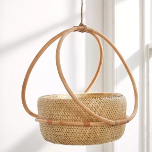 Le producteur fournit des paniers suspendus en rotin faits à la main pour plantes, supports pour plantes d'intérieur et d'extérieur. - Product Image 3