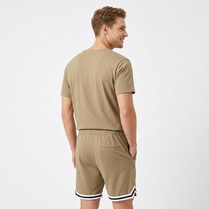Conjunto de Camiseta y Pantalones Cortos de Algodón de Color Sólido para Hombre, con Ribete en Contraste en la Parte Delantera, Corte Regular, Estilo Casual, Cuello Redondo, Manga Corta, Tejido de Punto, 180g - Product Image 3