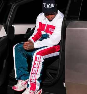 ชุดวอร์มแฟชั่นทันสมัย ผ้าเนื้อนุ่ม ระบายอากาศได้ดี ไซส์ใหญ่ สำหรับฤดูหนาว  รับผลิตตามแบบ พร้อมติดแบรนด์ส่วนตัว - Product Image 3