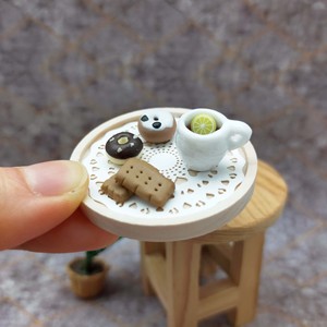 Plateau en bois pour maison de poupée à l'échelle 1:12 avec papier absorbant, accessoire miniature, couleur bois naturel, décoration de meubles - Product Image 6