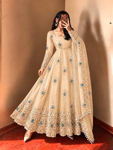 Ensemble de robe de soirée en soie Salsa pour femme avec broderie de sequins et dentelle fantaisie, dupatta, longueur cheville, séchage rapide, extensible, élégant - Product Image 4