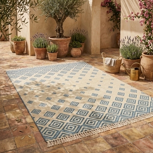 Alfombra de Lana Tejida a Mano con Patrón de Diamantes, Alfombra Geométrica Azul Marfil, Alfombra Estilo Boho Farmhouse con Borlas, Tamaño Personalizado - Product Image 2