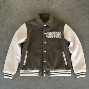 Chaqueta Varsity Monocromática Personalizada para Hombre con Logotipo Bordado Tonal, Venta al Por Mayor para Marcas de Moda Estadounidenses - Product Image 2
