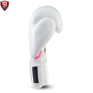 Gants de boxe blancs et roses en PU avec sangle de poignet réglable, équipement d'entraînement confortable - Product Image 4