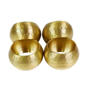 Anillo para Servilletas de Metal con Acabado Dorado para Decoración de Mesa en Bodas y Fiestas - Product Image 2