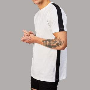 Ensemble T-shirt et short unisexe pour homme, personnalisé, 100 % coton, style décontracté, logo frontal, dernières techniques, grande taille, 220g, anti-rétrécissement - Product Image 2