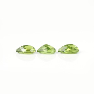 Pierre précieuse de péridot naturel taillée en poire, de haute qualité, facettée, vert olive, pour la fabrication de bijoux - Product Image 1
