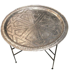 Mesa marroquí de alta demanda, chapada en oro, de forma redonda, con textura única y elegante, con patas de color negro, para decoración del hogar, hotel o sala de estar. - Product Image 3