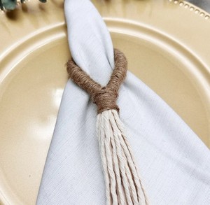 Ensemble d'anneaux de serviette en macramé |   Anneau de serviette rustique en macramé |   Anneau de serviette en jute |   Porte-serviettes bohème |   Anneaux de serviette pour mariage - Product Image 1