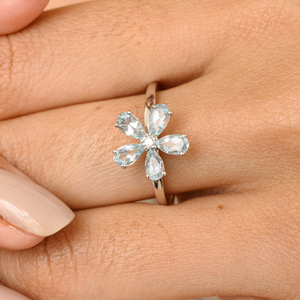 18K Yellow Gold Five Stone Aquamarine Diamond Cluster Ring Resizable - Product Image 1