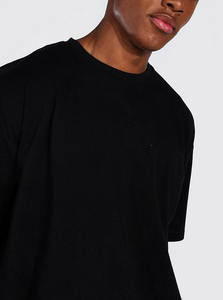 เสื้อยืดโอเวอร์ไซส์ดีไซน์เนอร์ขายส่ง เสื้อยืดผ้าฝ้ายสีดำเรียบแบบกำหนดเองสำหรับผู้ชาย - Product Image 6