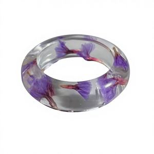 เครื่องประดับไม้เรซิ่นทรงหกเหลี่ยม ดีไซน์หรูหรา งานแฮนด์เมดเคลือบอีพ็อกซี่ สีและขนาดปรับแต่งได้ ของขวัญสุดหรูทันสมัย เหมาะสำหรับวันหยุด - Product Image 2