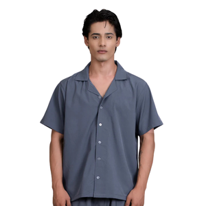 เสื้อเชิ้ตแขนสั้นผู้ชายสีน้ำเงินสเลท บลู ไวบ์ บัตตัน ยูพี แคชชวลเสื้อเชิ้ตฤดูร้อนน้ำหนักเบา - Product Image 1