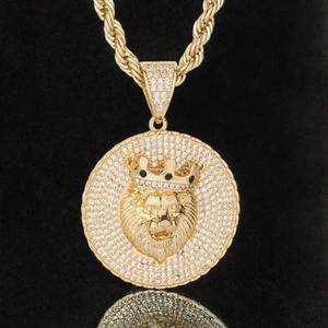 Collar con Colgante de Cabeza de León Chapado en Oro para Hombre, Diseño de Corona con Diamantes, Joyería Hip Hop - Product Image 1