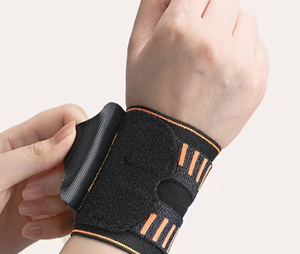 Attelle de poignet unisexe légère à épaisseur réglable avec fermeture auto-agrippante pour protection professionnelle et entraînement de force - Product Image 1