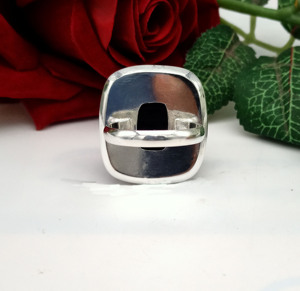 Bague en onyx noir, bague carrée en onyx noir pour filles - Product Image 3