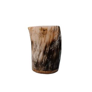 Jarra Vikinga Artesanal de Cuerno de Búfalo, Acabado Natural, para Cerveza o Sidra, Venta al por Mayor, Categoría Premium - Product Image 1