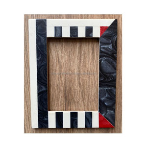 Luxury <b>Black</b> Wooden <b>Photo</b> <b>Frame</b> With Resin Inlay Ring Pattern Handcrafted Decorative <b>Frame</b> For Elegant Decor - Product Image 6
