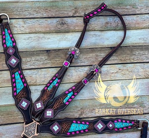 Juego completo de aparejos para caballo de montar inglés, color personalizado, con costuras reforzadas, en verde azulado, incluye cabezada y pechopetral de cuero natural suave para equitación. - Product Image 1