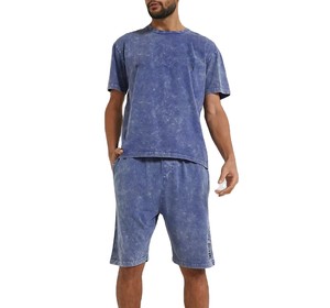 Survêtement homme gris clair à manches courtes, col rond, couleur unie, sportif, séchage rapide, coupe régulière, poches latérales, taille élastique, idéal pour l'été - Product Image 1