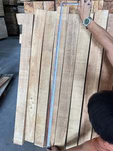 Planches en bois massif rectangulaires, design rustique, pour la construction de meubles - Product Image 5