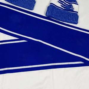 Conjunto de Bufanda y Gorro de Punto Azul Rey y Blanco Zeta Phi Beta Finer Womanhood - Set de Regalo de Lujo de la Hermandad Amicae Legacy, Artículos Universitarios - Product Image 3