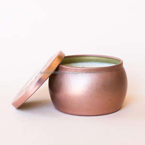 Pot de cire parfumé or rose élégant au design minimal avec forme ronde parfait pour les idées de décoration de maison et de cadeaux - Product Image 1