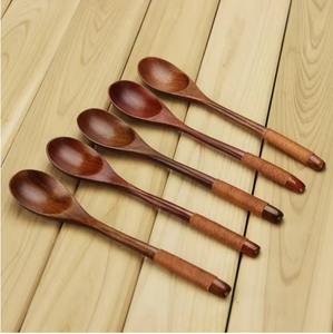 Cuchara de Madera Artesanal, Utensilio de Cocina para Remover Sopas, Salsas e Ingredientes para Hornear, Disponible a Precio de Mayoreo - Product Image 4