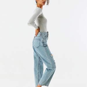 Fabricante OEM ODM, Diseño de Camiseta de Manga Larga con Cuello Redondo para Mujer, Verano, Impresión Personalizada al por Mayor, Algodón Liso Teñido al por Mayor - Product Image 3