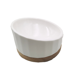 Bol en céramique blanche pour animaux de compagnie avec base en bambou, plat de nourriture et d'eau pour chien et chat, utilisation domestique moderne - Product Image 4