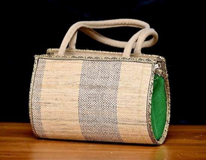 Sacs à main pour femmes en fibre de banane naturelle, fermeture à glissière, portables, capacité de 10 kg pour le shopping et les cadeaux - 100% faits sur mesure - Product Image 4