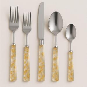 Juego de Cubiertos de Acero Inoxidable con Acabado Espejo, Diseño Moderno y Ecológico, con Mango de Resina, para Decoración del Hogar, Regalo Ideal - Product Image 1