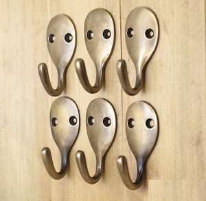 Ganchos Dobles Dorados de Acero Inoxidable para Montar en la Pared, Perchero para Ropa, para Baño, Cocina, Puerta, Diseño Moderno, Paquete de 10 - Product Image 5