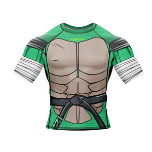 เสื้อแรชการ์ดแขนยาวสีดำ UPF50+ ลายตารางแดงชมพู  โลโก้ด้านหน้า สำหรับผู้ชาย แห้งเร็ว ระบายอากาศได้ดี ผลิตจากโพลีเอสเตอร์ที่เป็นมิตรกับสิ่งแวดล้อม - Product Image 5