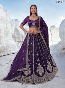 Twilight Bloom Lehenga Choli Moderne à Longueur de Sol, Ornements Artisanaux Complexes, Bordure Festonnée, en Soie Cadbury, pour Mariage, Diwali et Bal de Promo - Product Image 3