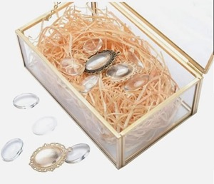 Caja de Almacenamiento de Vidrio Decorativa Personalizada con Marco Metálico para Organizar Joyas y Regalos - Product Image 5