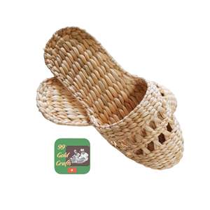 Chaussons en jonc de mer faits à la main en fibre de jacinthe d'eau, style marché japonais, semelle antidérapante, respirants, 50 paires/carton, vente directe en gros - Product Image 3
