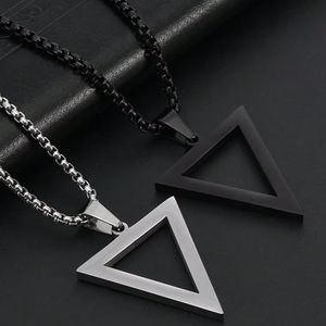 Usine En Gros Nouveau 925 En Acier Inoxydable Géométrique Triangle Colliers Pendentifs pour Femmes Bijoux De Mariage Cadeaux De Noël - Product Image 1
