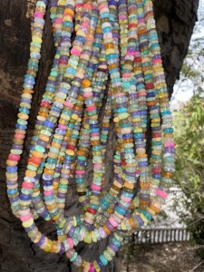 Cuentas de Ópalo Etíope Multicolor Lisas en Forma de Rondelle, Cuentas de Ópalo Candy Lisas, Cuentas de Ópalo Multifuego, Cuentas de Ópalo Arcoíris Welo de 3-5 mm - Product Image 4