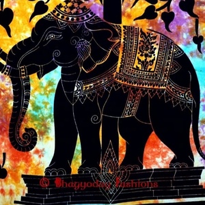 Tapiz de dormitorio New Age de algodón 100% patrón impreso - Product Image 1