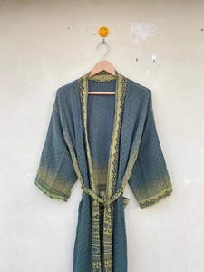 Robe de chambre en soie verte Robe Kimono vintage Robe de mariée Robe en soie Lounge Wear Kimono en soie Boho - Product Image 3