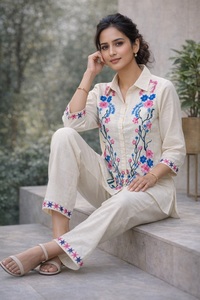 ชุดเซ็ตสีขาวสำหรับผู้หญิง แขนสั้น เหมาะสำหรับใส่ทำงานและไปงานปาร์ตี้ สินค้าขายดี มีจำหน่ายในราคาประหยัด - Product Image 2