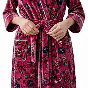 Bata Kimono de Terciopelo Estampado Floral Vintage de Lujo Suave para Mujer Tallas Grandes, con Media Manga, Cinturón y Bolsillos - Product Image 3