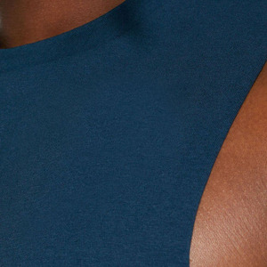 Camiseta sin mangas de algodón liso, extragrande, transpirable, ecológica, de gramaje alto, con cuello redondo, corte holgado y estilo cropped boxy, con lavado ácido, para hombre. - Product Image 4