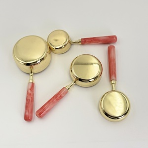 Nuevo Juego de Tazas y Cucharas Medidoras de Acero Inoxidable con Acabado Dorado y Mango de Resina para Cocina, Café y Repostería, Ideal para Uso Doméstico y Hotelero - Product Image 5